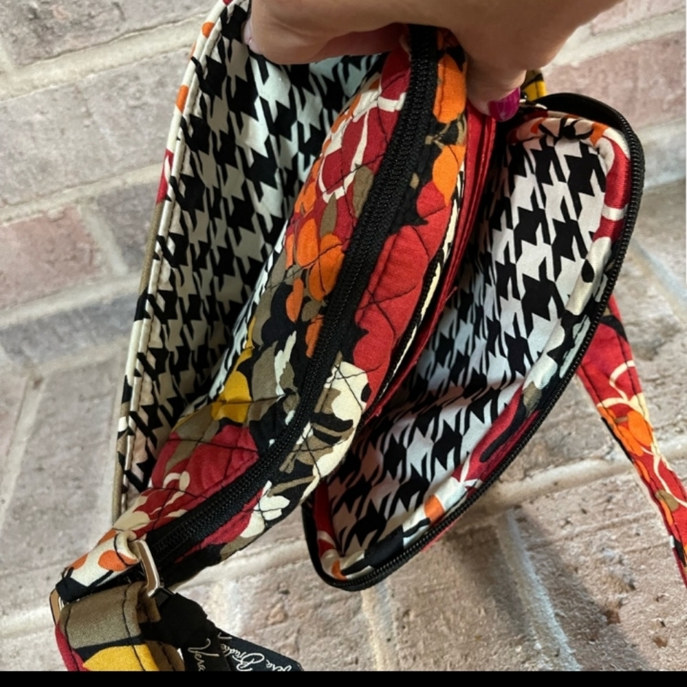 Vera Bradley - Picture 5 of 8
